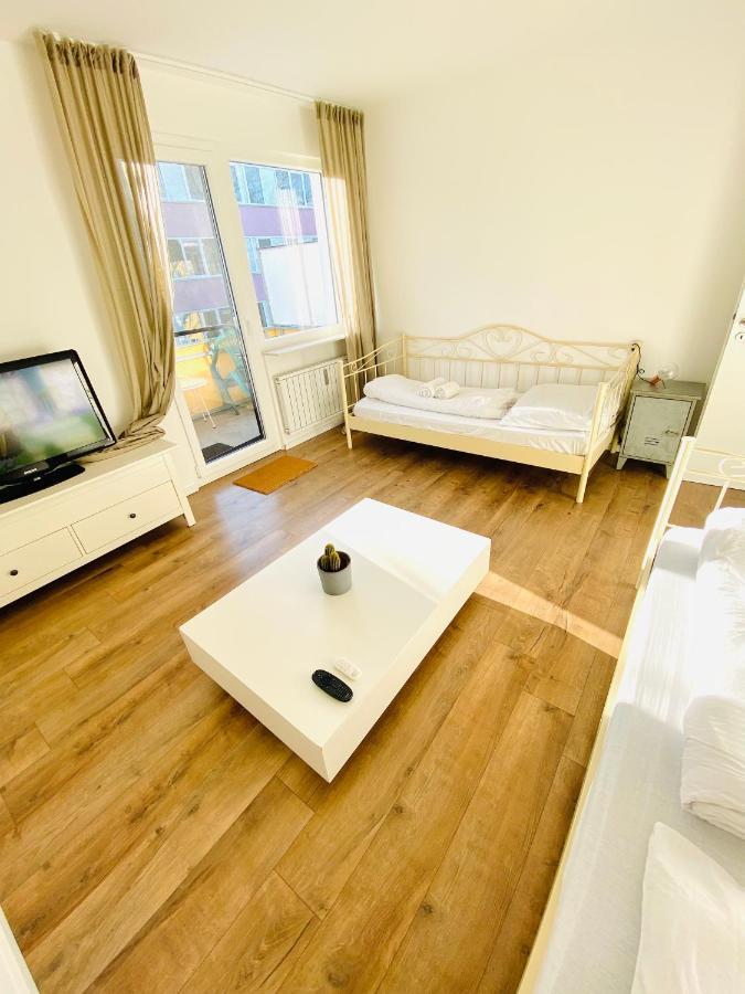 Zentral Gelegene 2 Zi. Wohnung Naehe Innenstadt/Hbf 沃尔夫 外观 照片